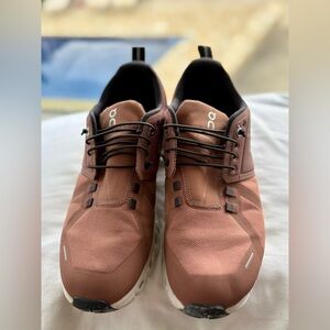 Swiss Engineering brown women running sneakers,size 10,brown color,see details